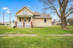  N Adams St, Cerro Gordo IL