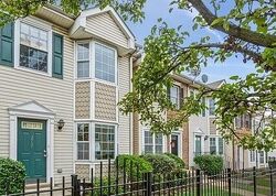  W Kinney St, Newark NJ