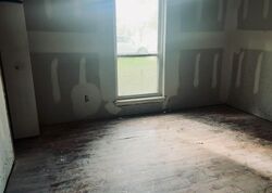  Shade Crest Cir, Cleveland TX