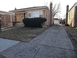Foreclosure in  S HOXIE AVE Chicago, IL 60633
