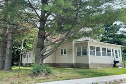  N 7th St, Mitchell IN