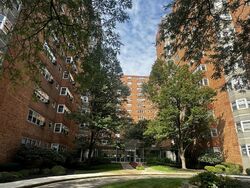 Foreclosure in  N Marine Dr  Chicago, IL 60640