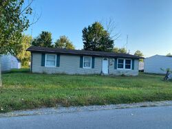  W Mcdonald St, Hartford City IN