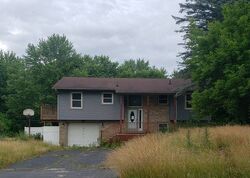  Gidner Rd, Charlotte MI