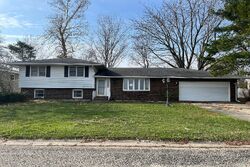  Feldman Dr, Lincoln IL