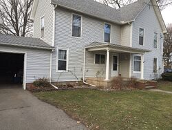  Pleasant St, Quincy MI