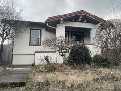 Foreclosure in  NE 33RD AVE Portland, OR 97211
