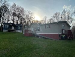  Case Knife Rd, Pulaski VA