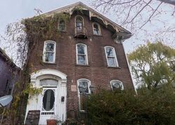  W 15th St, Tyrone PA