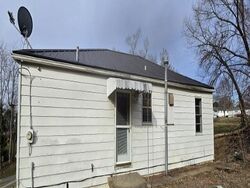 Foreclosure in  CREST ST Ashland, KY 41101
