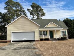  Kelly Dr, Laurinburg NC