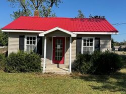 Foreclosure in  New Grove Rd Smiths Grove, KY 42171