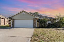  Gray Dove Dr, Shawnee OK