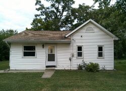  S Iowa St, Atwood IL
