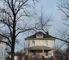  E 31st St, Lorain OH