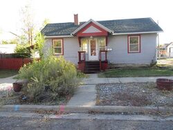  E 5th St, Laurel MT