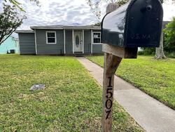  W 5th St, Freeport TX