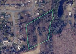 Foreclosure in  Farmhurst Dr Charlotte, NC 28217