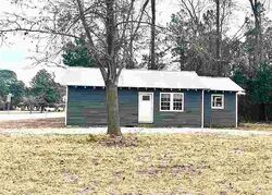  E Main St, Olanta SC