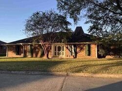 Foreclosure in  BELLE GROVE DR La Place, LA 70068