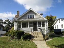  S 17th Ave, Maywood IL