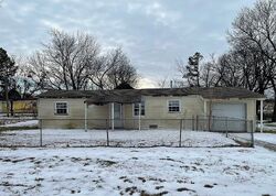  Nw 3rd St, Wagoner OK