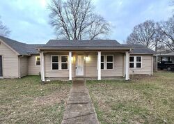  Galbraith Ave, Henderson TN