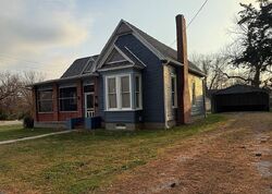  Taylor St, Lebanon MO