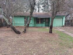  Jenkins St, Daingerfield TX