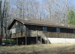 Oakwood Dr, Greentown PA