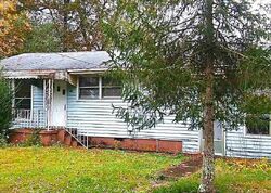 Foreclosure in  4th St NE Arab, AL 35016