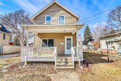  10th St N, Moorhead MN
