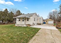  Wellington Ave E, Warren MI