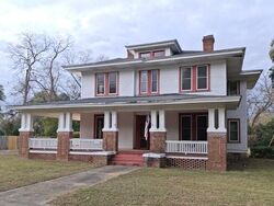  N Lee St, Bishopville SC