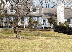  Northwest Dr, Irwin PA