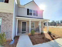 Piering Dr, Lithonia, GA