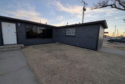  W 16th St, Plainview TX