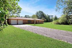  Dogwood Ln, Lumberton TX
