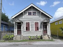  Annunciation St, New Orleans LA