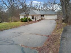  Harvest Hill Dr, Roscoe IL