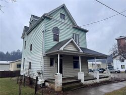  Main St, Leechburg PA