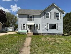  W Jackson St, Winthrop IA