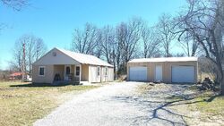  Us Highway 160, Caulfield MO