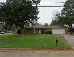  Shamrock Dr, Palestine TX