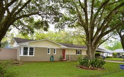  Lourdes St, Lafayette LA