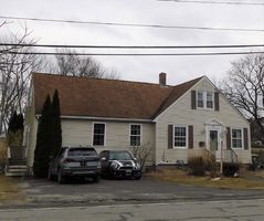 Pre-foreclosure in  PROSPECT ST Somerset, MA 02726