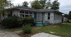 Pre-foreclosure in  STEPHENS ST Greensboro, NC 27406
