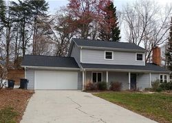 Pre-foreclosure in  ROYAL COACH TRL Kernersville, NC 27284