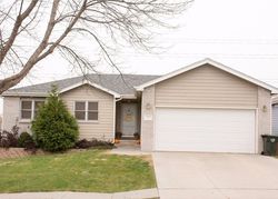 Pre-foreclosure in  VAVRINA LN Lincoln, NE 68512