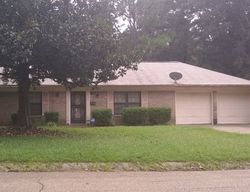 Pre-foreclosure in  WOOD GLEN DR Jackson, MS 39204